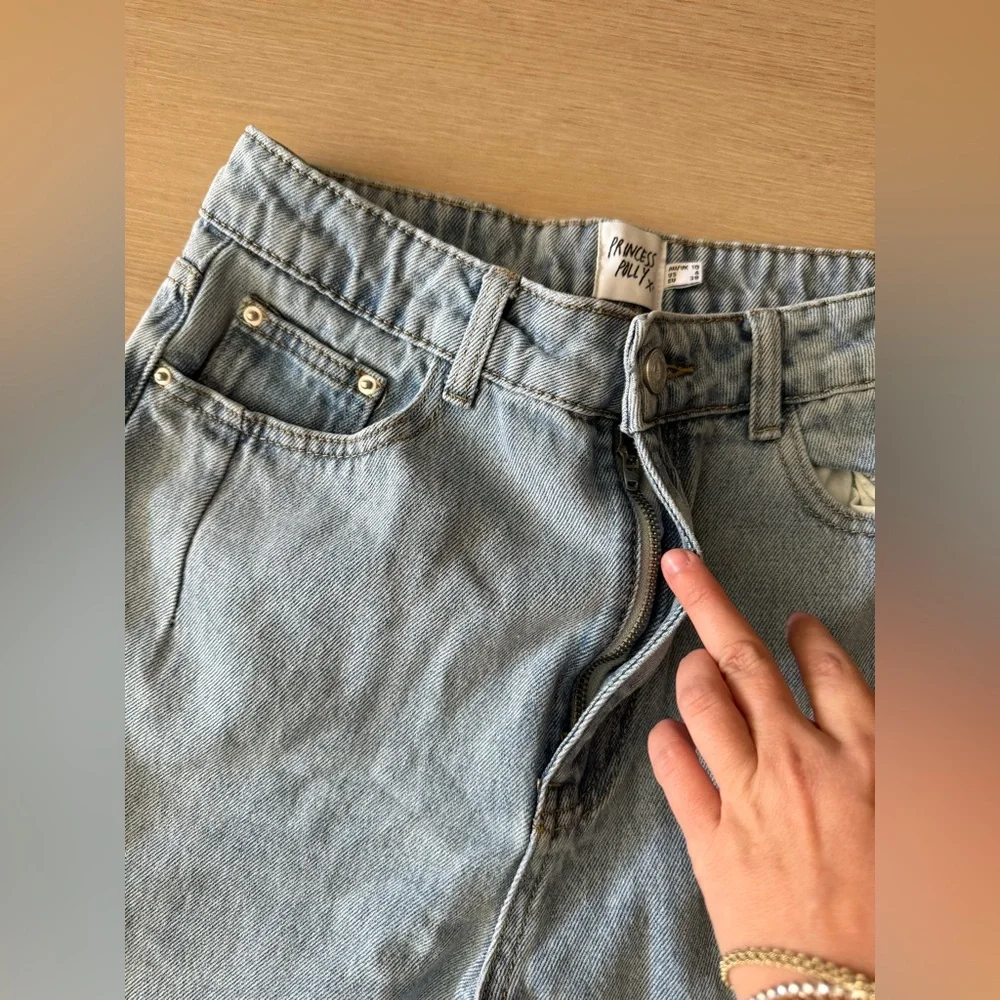 Princess Polly High Rise Light Blue Jeans Straight Leg - Picture 3 of 4